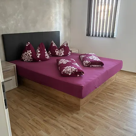 Daire Ajrooms Velden am Wörthersee