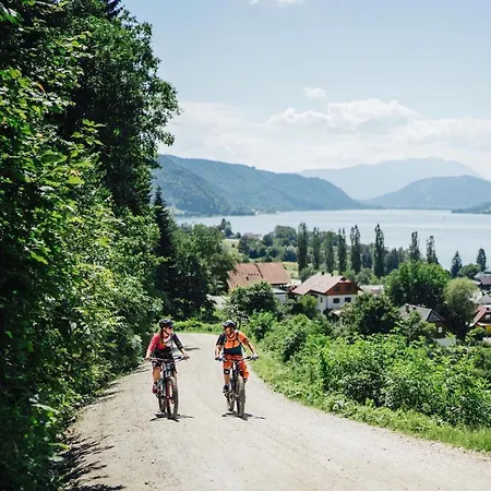 Daire Ajrooms Velden am Wörthersee